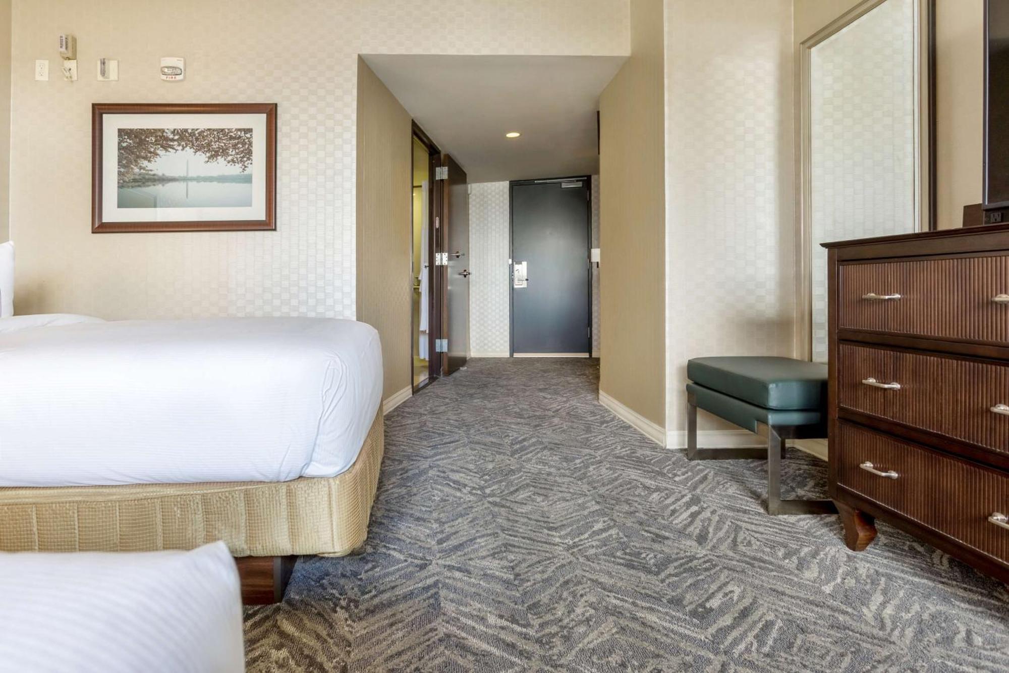 Washington Hilton Hotel Bagian luar foto
